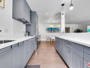 1233 N Laurel Avenue 114, West Hollywood CA 90046