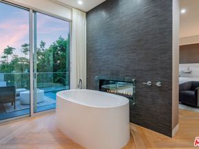 721 N Vista Street, Los Angeles CA 90046