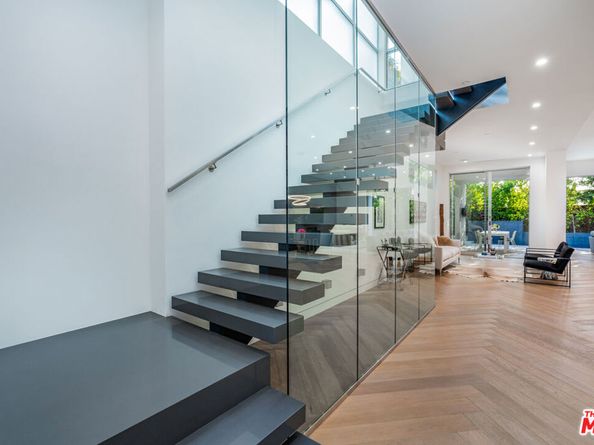 721 N Vista Street, Los Angeles CA 90046