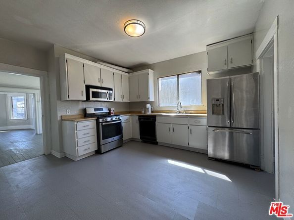 3221 Market Street, Emeryville CA 94608