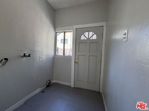 3221 Market Street, Emeryville CA 94608