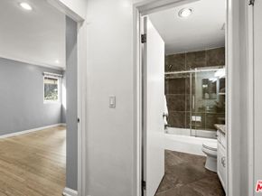 6151 Canterbury Drive 104, Culver City CA 90230