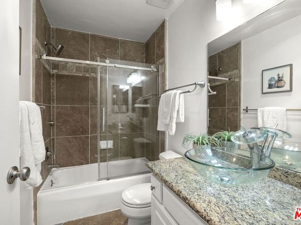 6151 Canterbury Drive 104, Culver City CA 90230