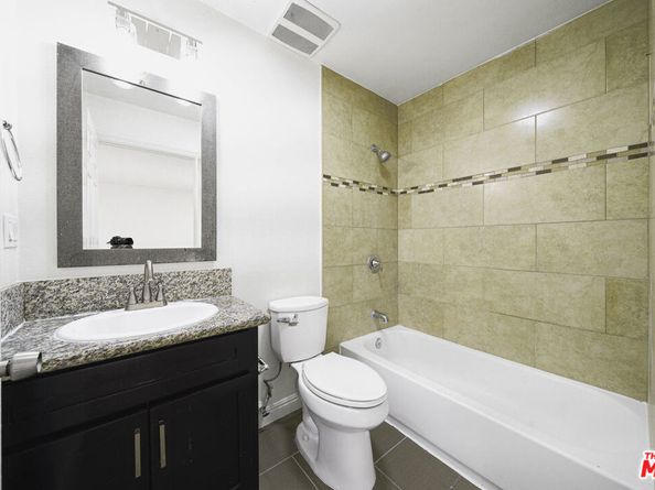 10952 Wilmington Avenue, Los Angeles CA 90059