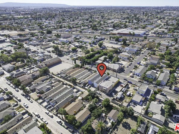 10952 Wilmington Avenue, Los Angeles CA 90059
