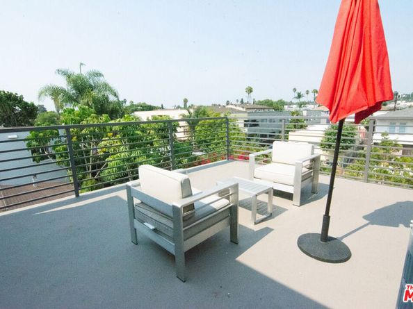 2006 S Corning Street, Los Angeles CA 90034