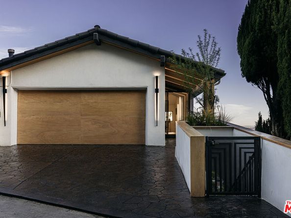 7866 Fareholm Drive, Los Angeles CA 90046