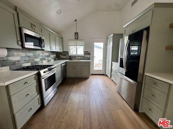 932 W Crestwood Street, San Pedro CA 90731