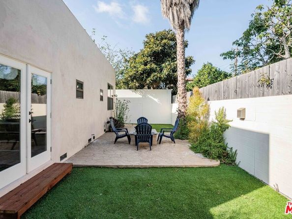 3718 S Barrington Avenue, Los Angeles CA 90066