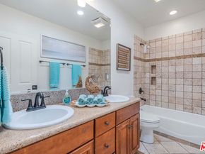 3718 S Barrington Avenue, Los Angeles CA 90066