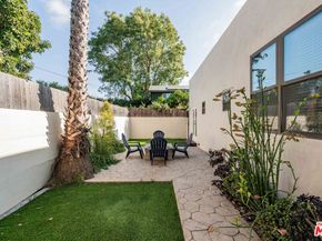 3718 S Barrington Avenue, Los Angeles CA 90066
