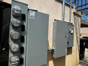 251 W 41st Place, Los Angeles CA 90037