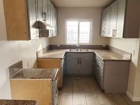 251 W 41st Place, Los Angeles CA 90037