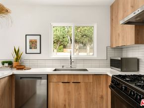 3143 Larga Avenue, Los Angeles CA 90039