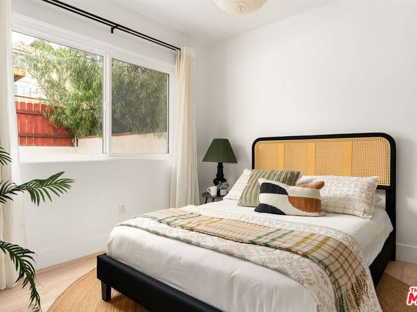 3143 Larga Avenue, Los Angeles CA 90039