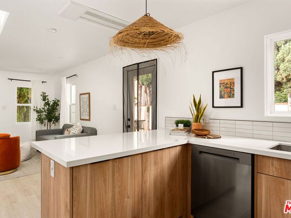 3143 Larga Avenue, Los Angeles CA 90039