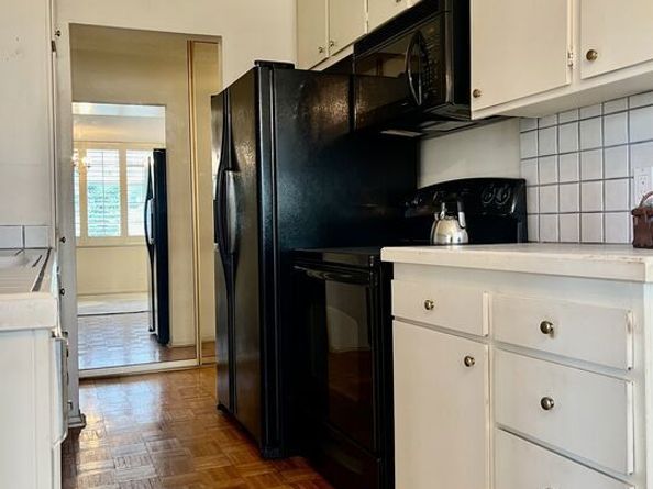 117 S Doheny Drive 410, Los Angeles CA 90048