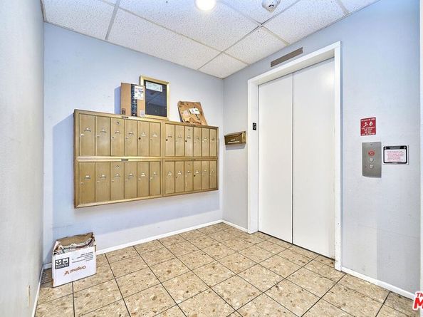 631 S Kenmore Avenue 106, Los Angeles CA 90005