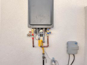 2156 W 108th Street, Los Angeles CA 90047