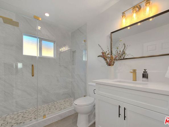 2156 W 108th Street, Los Angeles CA 90047