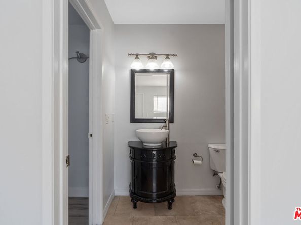 9210 Van Nuys Boulevard 11, Panorama City CA 91402