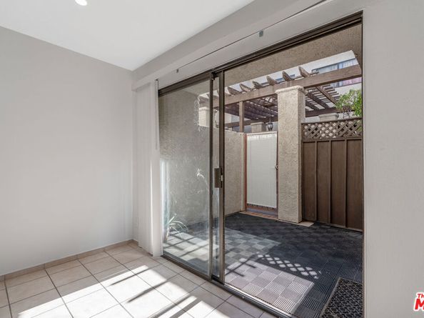 9210 Van Nuys Boulevard 11, Panorama City CA 91402