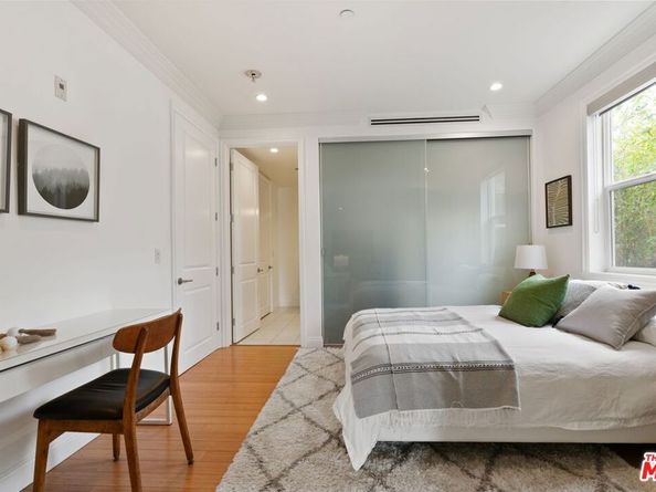 8121 Norton Avenue 202, West Hollywood CA 90046