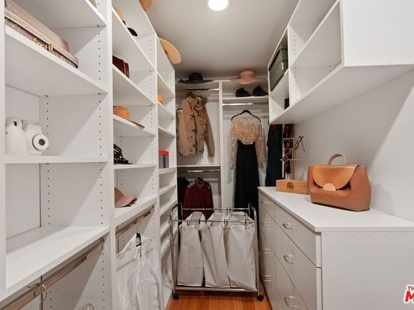 8121 Norton Avenue 202, West Hollywood CA 90046