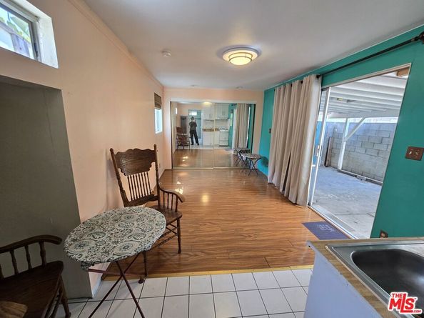 12846 Short Avenue, Los Angeles CA 90066