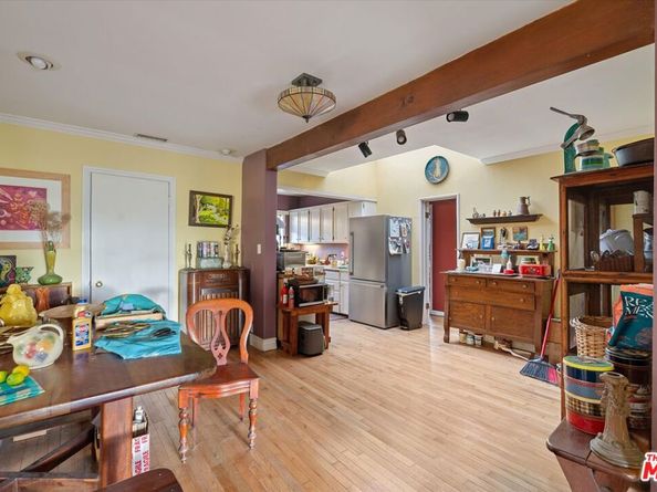 2201 Dewey Street, Santa Monica CA 90405
