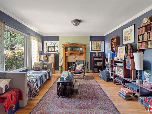 2201 Dewey Street, Santa Monica CA 90405