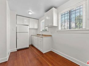 2522 London Street, Los Angeles CA 90026