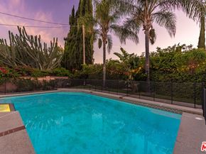 5527 Calhoun Avenue, Sherman Oaks CA 91401