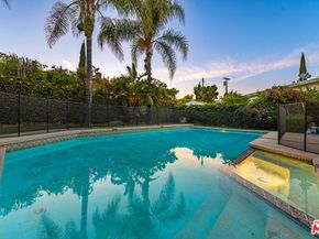 5527 Calhoun Avenue, Sherman Oaks CA 91401