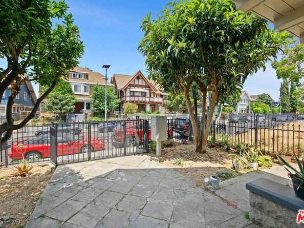 1238 S Bonnie Brae Street, Los Angeles CA 90006