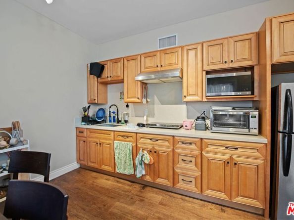 1238 S Bonnie Brae Street, Los Angeles CA 90006