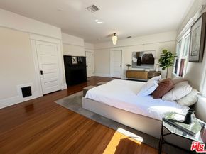 2057 S Oxford Avenue, Los Angeles CA 90018