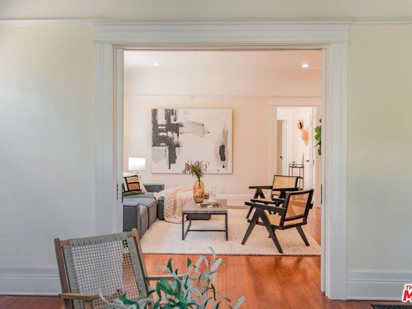 2057 S Oxford Avenue, Los Angeles CA 90018