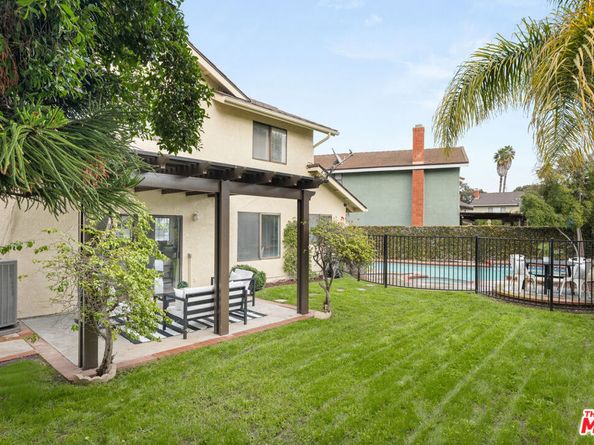 6514 S Copperwood Avenue, Inglewood CA 90302