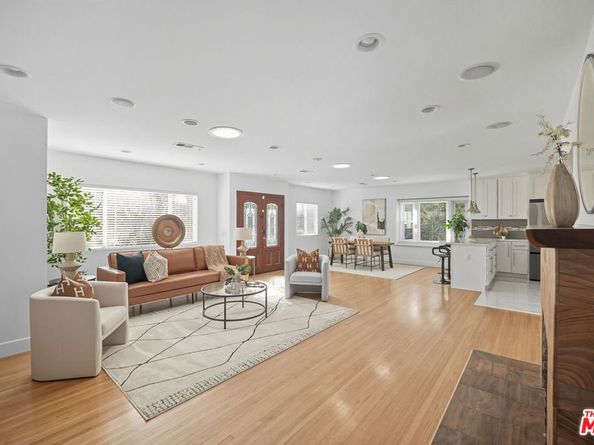 4719 W Wortser Avenue, Sherman Oaks CA 91423