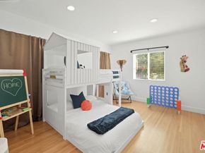 4719 W Wortser Avenue, Sherman Oaks CA 91423