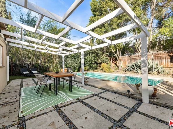 4719 W Wortser Avenue, Sherman Oaks CA 91423