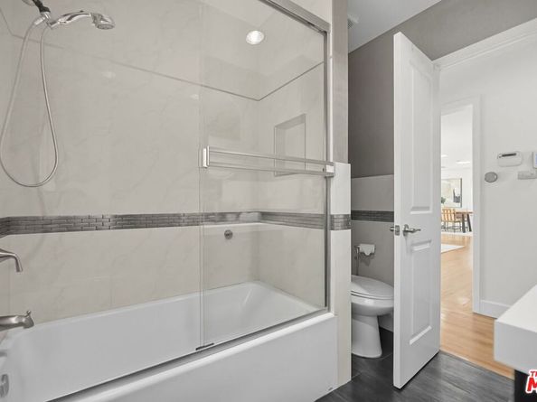 4719 W Wortser Avenue, Sherman Oaks CA 91423