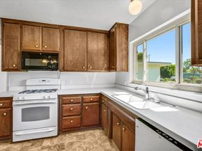 2541 Gondar Avenue, Long Beach CA 90815