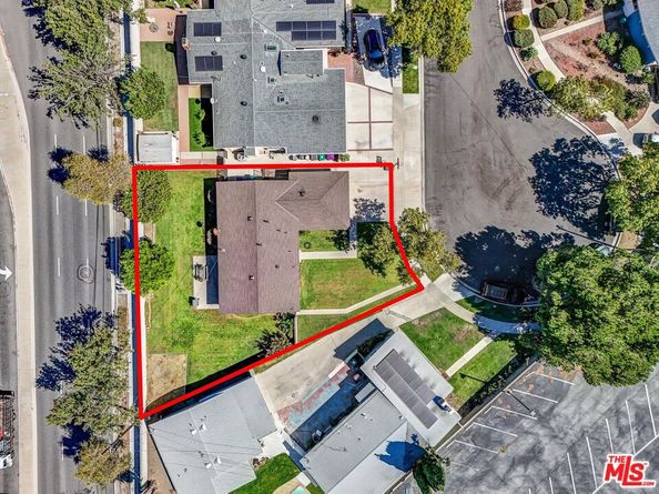 2541 Gondar Avenue, Long Beach CA 90815