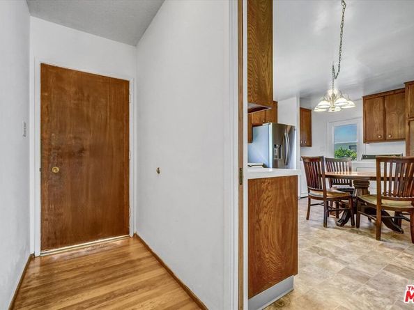 2541 Gondar Avenue, Long Beach CA 90815