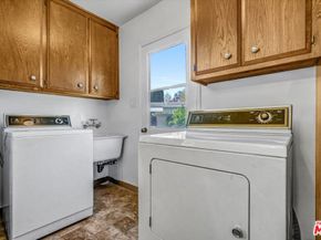 2541 Gondar Avenue, Long Beach CA 90815