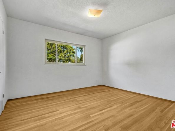 2541 Gondar Avenue, Long Beach CA 90815