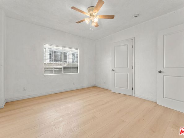 854 W 64th Street, Los Angeles CA 90044
