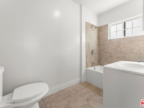 854 W 64th Street, Los Angeles CA 90044